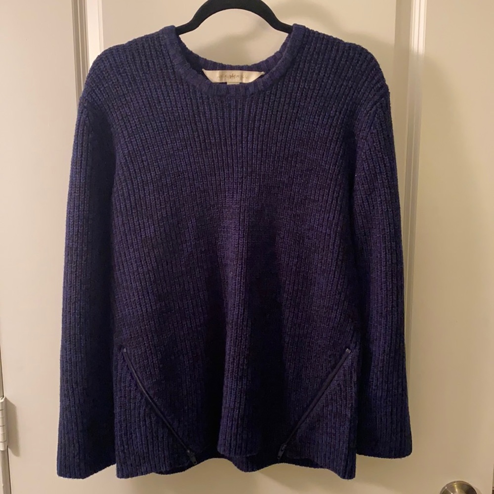 Nicki Minaj midnight blue sweater